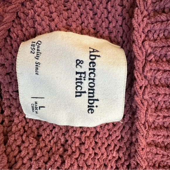 Abercrombie & Fitch Mauve Sweater - Picture 3 of 4
